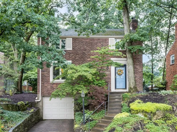 735 Crystal Dr, Pittsburgh, PA 15228