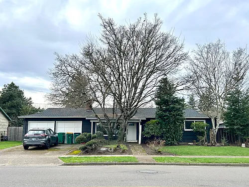6755 SW King Blvd Photo 1