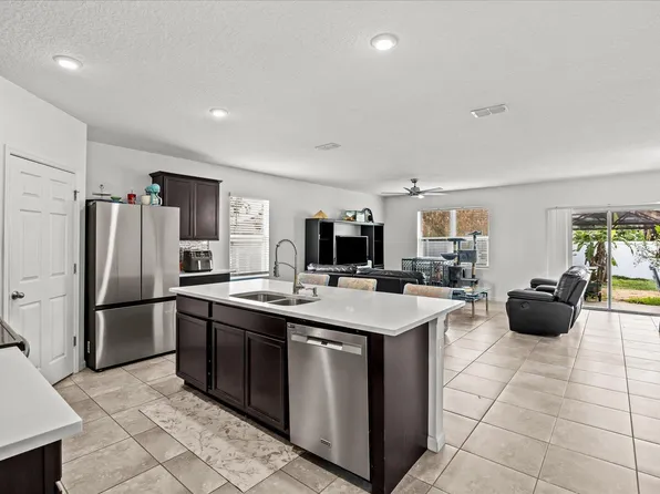 1749 SW Alberca Lane, Port St Lucie, FL 34953