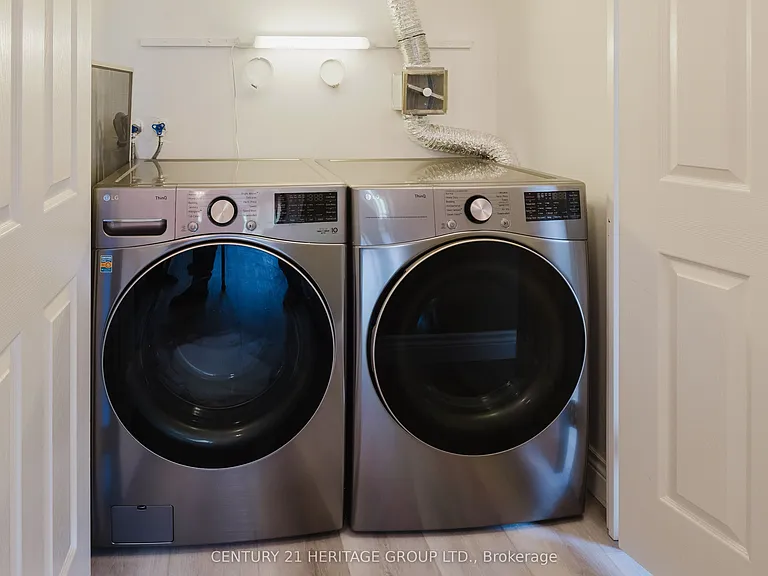 270 Davis Dr #209 — Photo 25