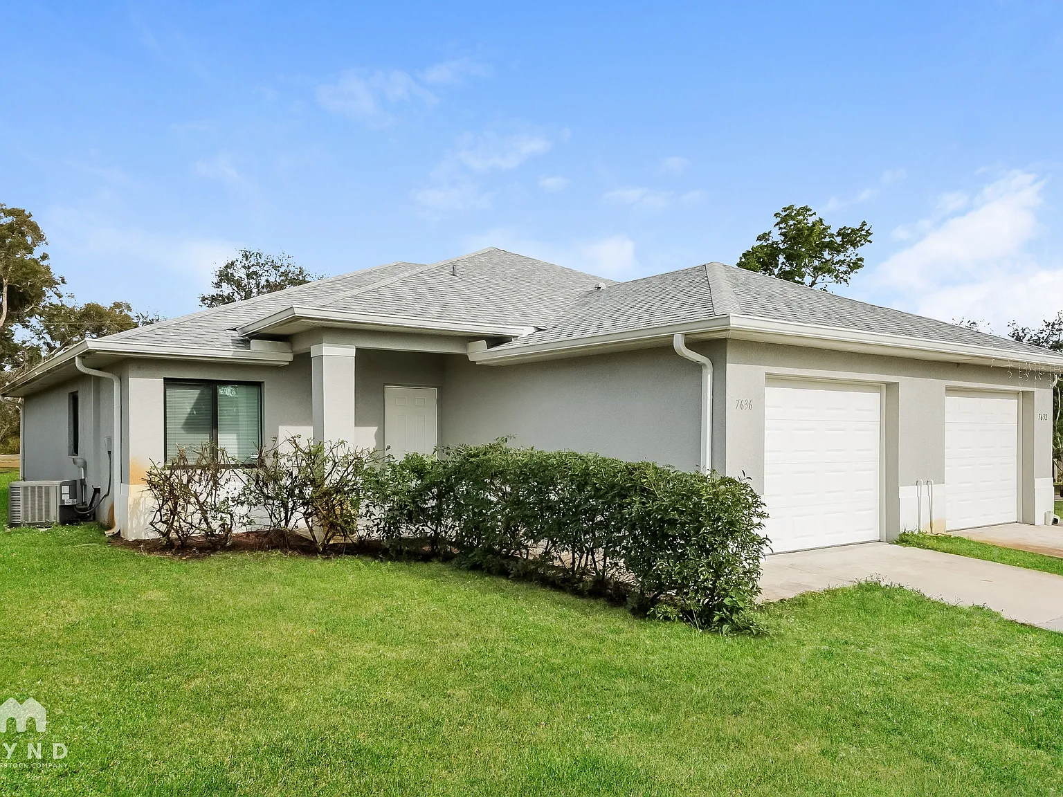 3 bed, 2.0 bath, 1247 sqft, $2,049 — Photo 3