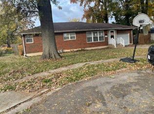 15 Devon Hill Ln, Granite City, IL