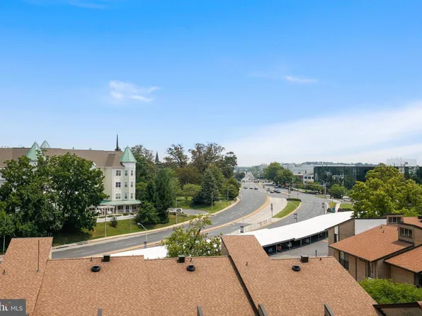 4 Monroe St APT 704, Rockville, MD 20850