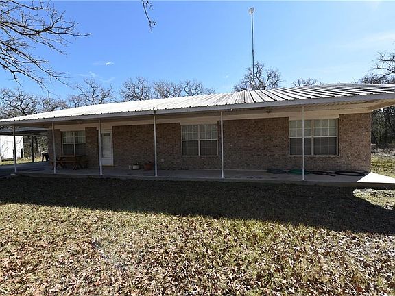 3rd image of 2633 County Road 376