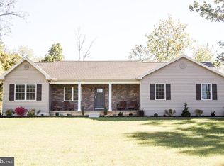 12 N York Rd, Dillsburg, PA 17019