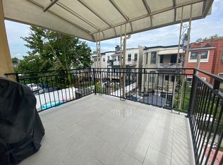 241 95th St #2F, Brooklyn, NY 11209