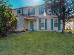 21 Bayside Ave, Barnegat, NJ 08005