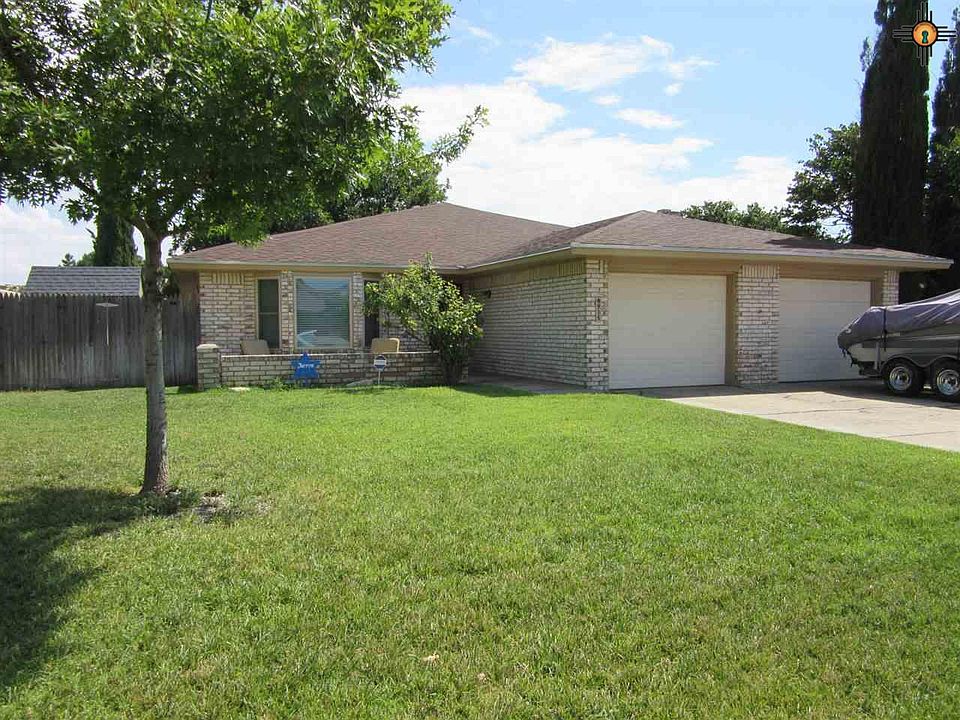 1st image of 915 Jicarilla St