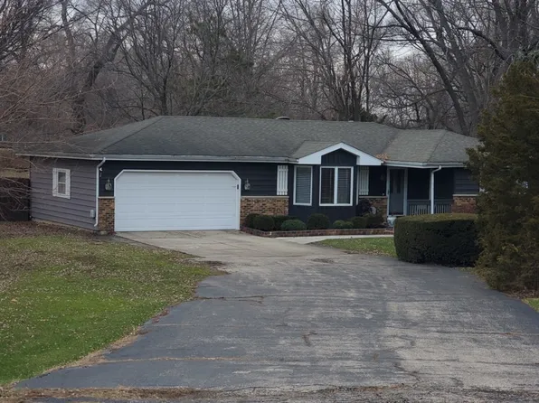 10N910 Belmont St, Elgin, IL 60123