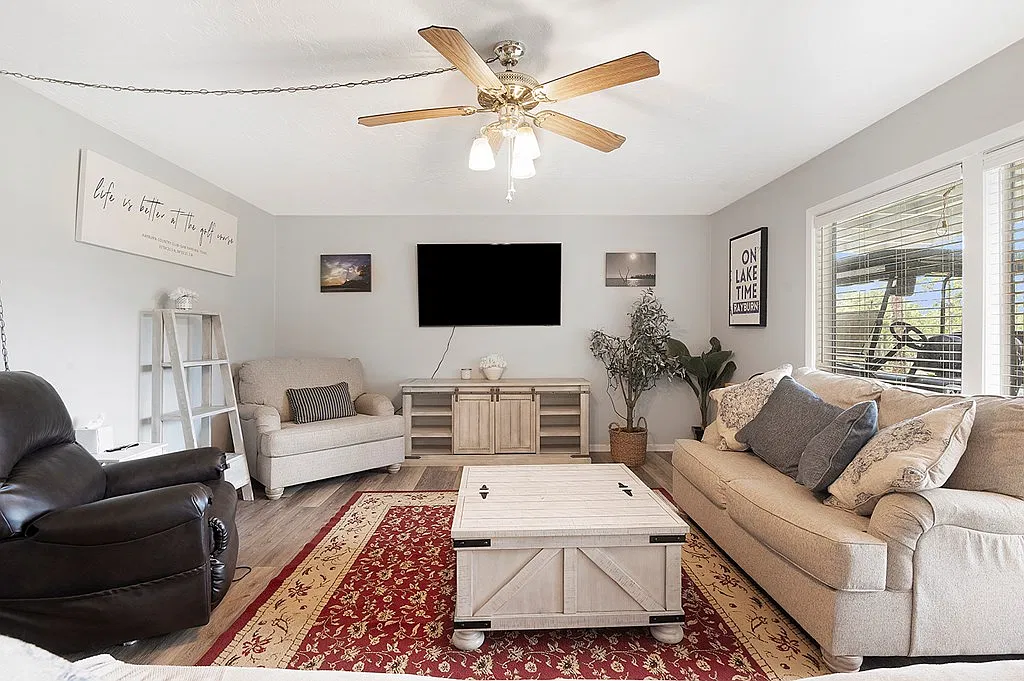2 bed, 2.0 bath, 1576 sqft, $1,500 — Photo 4