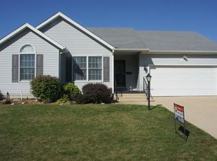 5131 Copperfield Dr E, South Bend, IN 46614