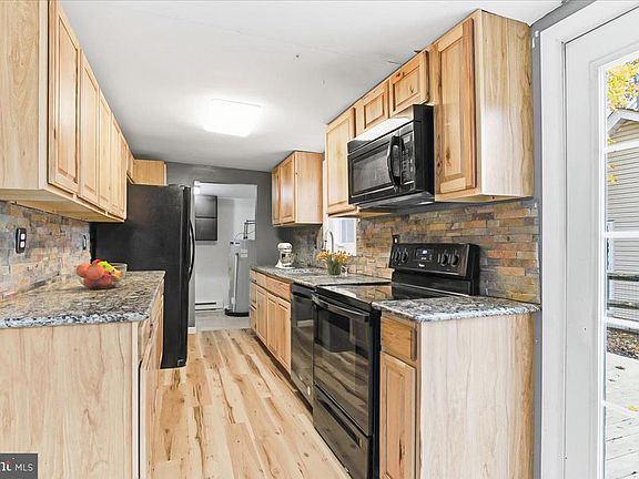2nd image of 118 Willow Mill Park Rd