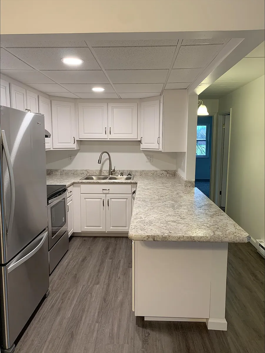 Building Photo - 706 Matlack Ave #202