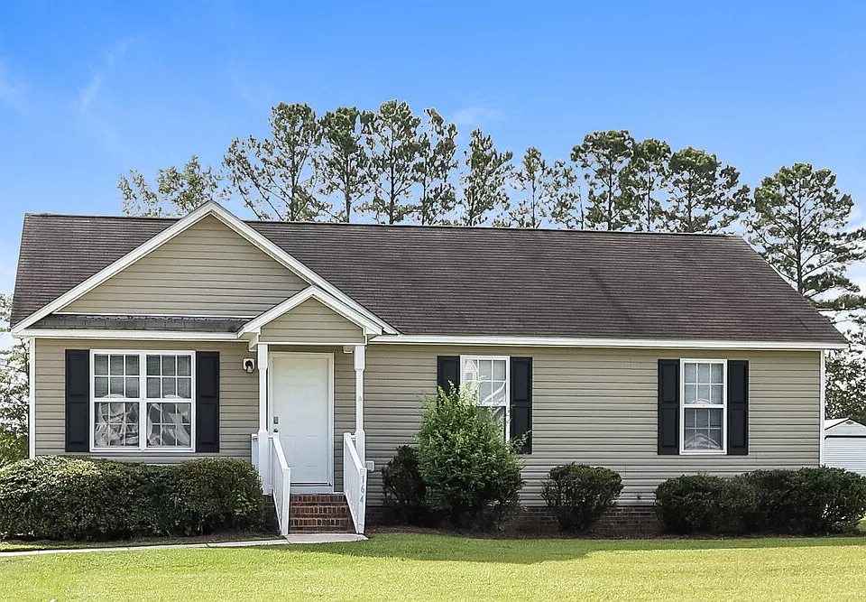 164 Clearwater Dr