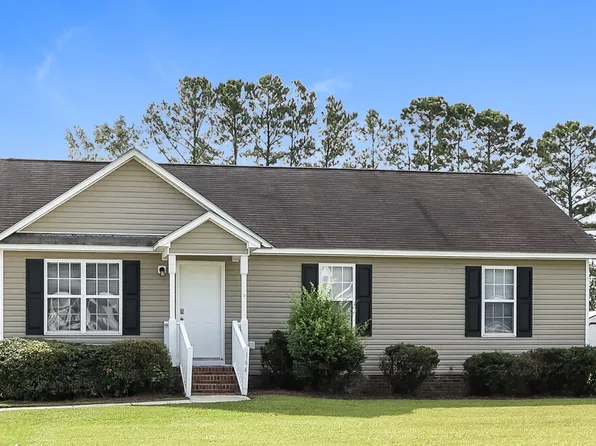 164 Clearwater Dr, Smithfield, NC 27577
