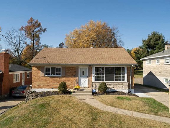 3rd image of 5871 Giffindale Dr