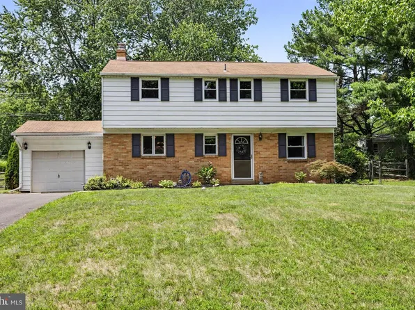 224 Upper Valley Rd, North Wales, PA 19454