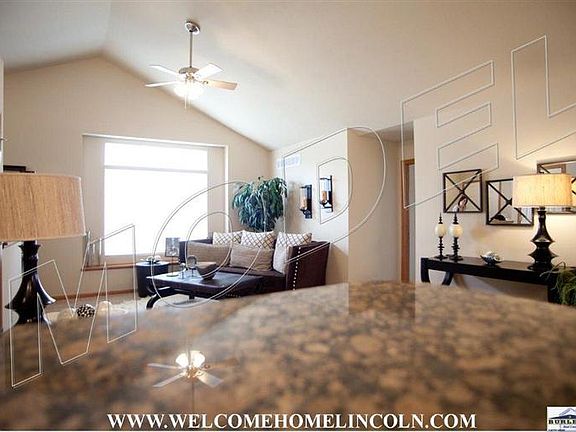 5th image of 609 Carlton Dr