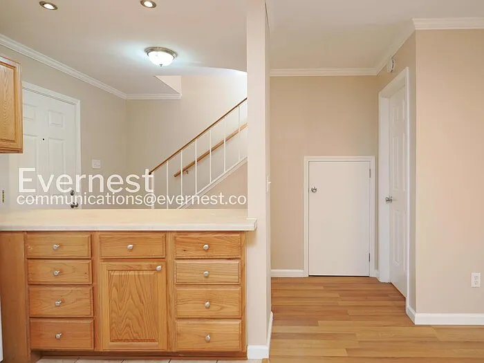 8823 Holly Dr #E206 — Photo 4