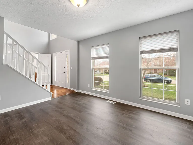 4597 Blainfield Ct — Photo 15