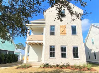 2704 Bienville Ave, Gulf Shores, AL 36542