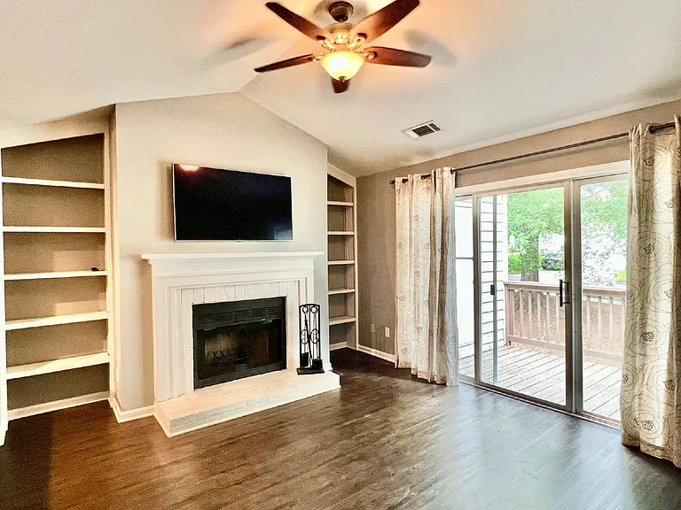 3306 Selwyn Farms Ln #7 — Photo 7
