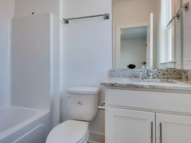 707 Cottage Park Dr — Photo 8