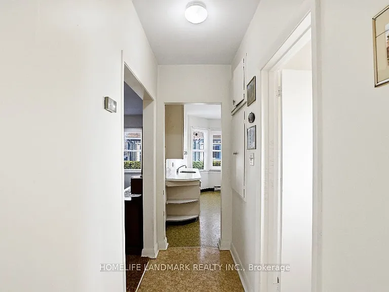 344 Nipigon St — Photo 6