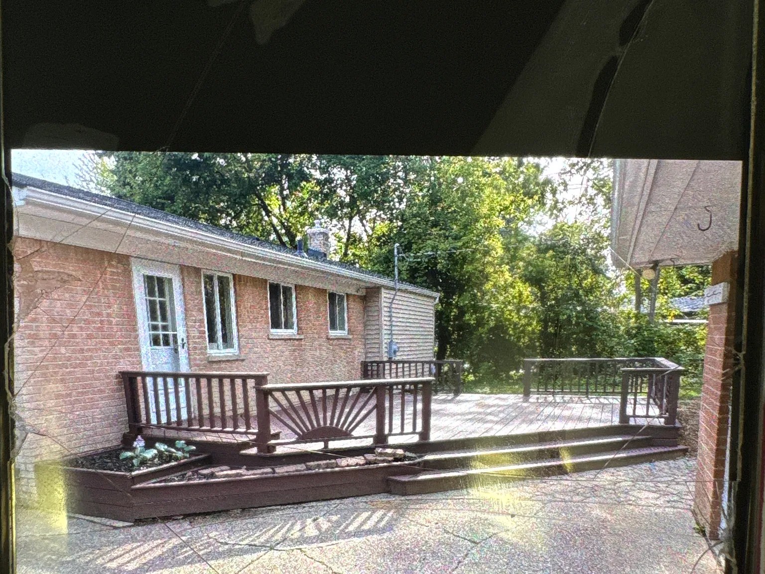 3 bed, 1013 sqft, $1,842 — Photo 2