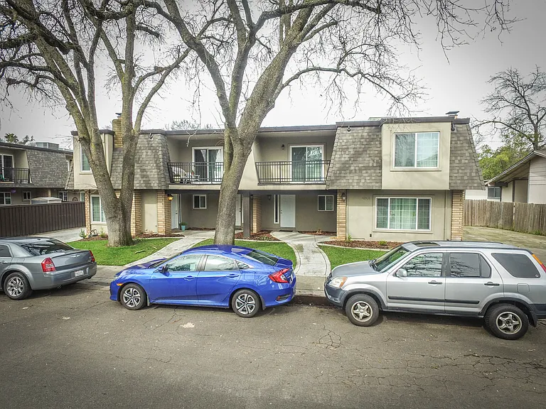 4801 Pasarobles Dr #4 — Photo 9