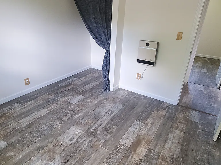 402 Pine St — Photo 11