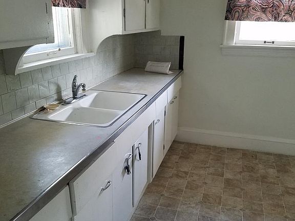 4th image of 1319 Hathaway Ave #Up