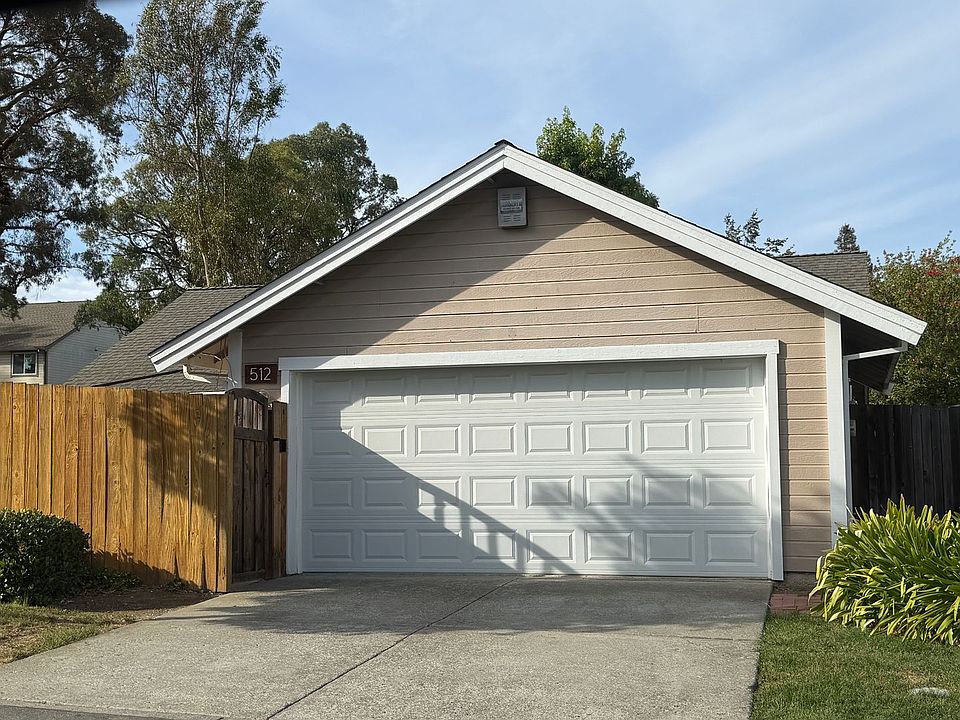 1st image of 512 Laurel Ct