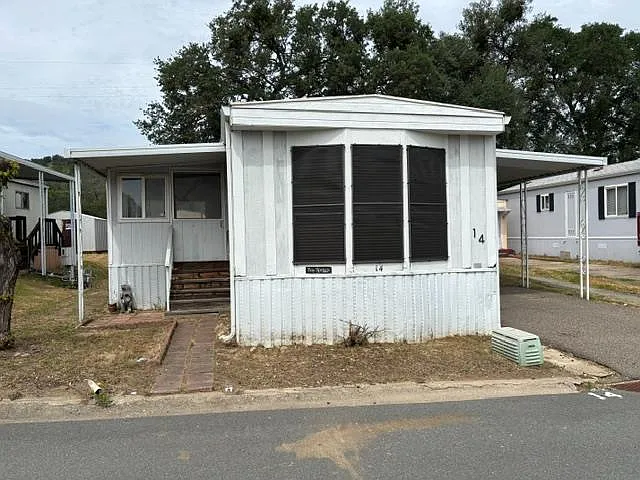 329 E Sequoia St #14 photo 1