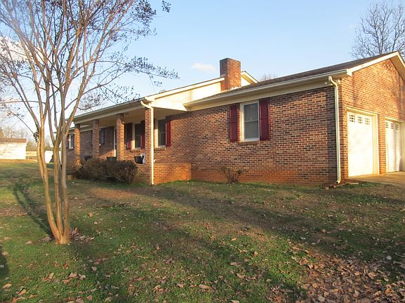 3rd image of 1328 Little Valley Ln