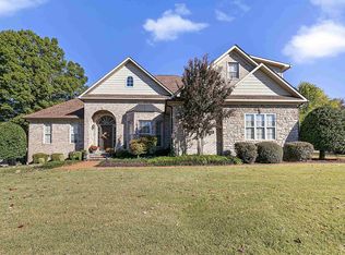 65 Wrights Mill Dr, Jackson, TN 38305