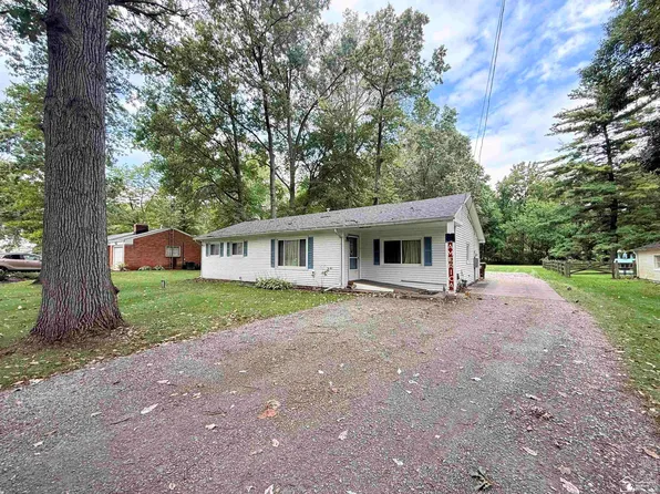 3176 Springbrook Dr, Lambertville, MI 48144