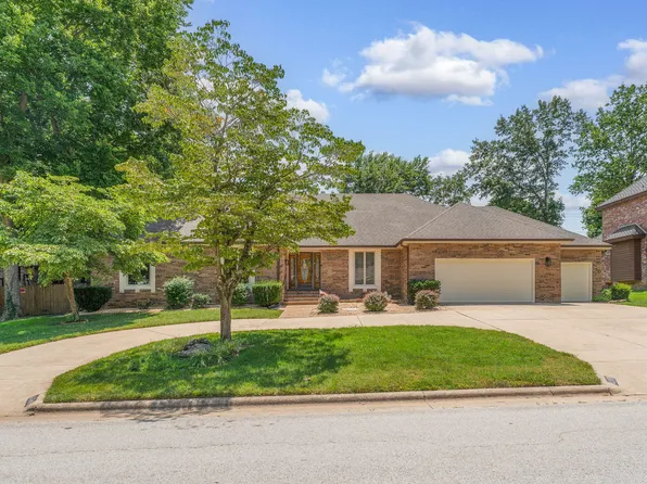 4100 E Linwood Street, Springfield, MO 65809