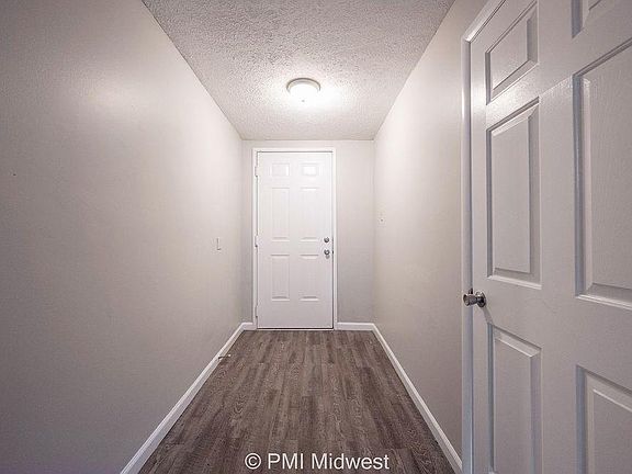 3rd image of 3736 N Meridian St APT 7