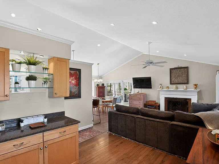 6 Hunters Ridge Dr — Photo 10