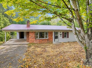 2131 Deep Ford Rd, Lansing, NC 28643