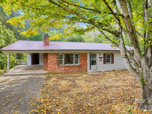 2131 Deep Ford Rd, Lansing, NC 28643