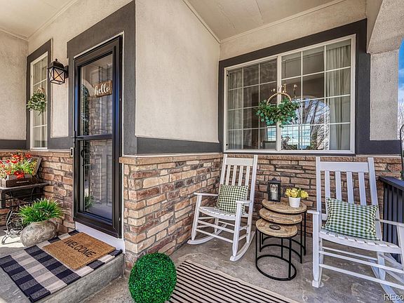 3rd image of 2371 Broadleaf Loop