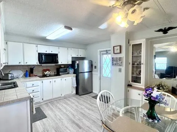 5510 Ben Franklin Ln #646, North Fort Myers, FL 33917