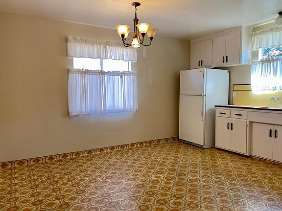 5th image of 227 N Murphy Ave