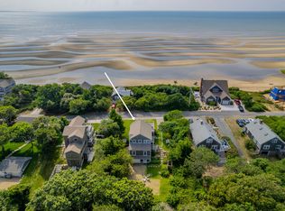 12 Bayberry Ln, Eastham, MA 02642