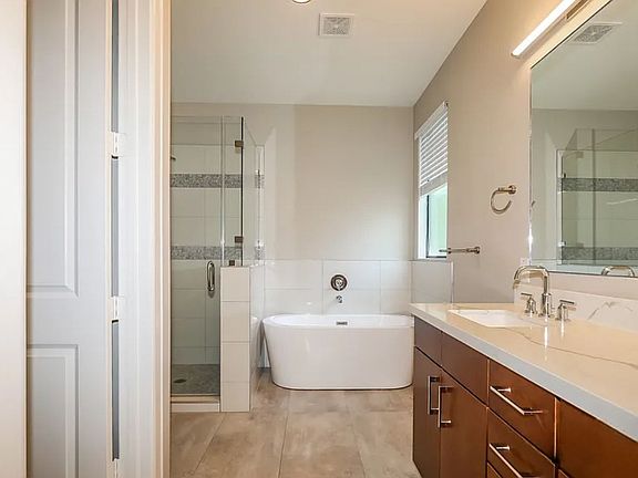 2nd image of 13601 Leafy Arbor Dr