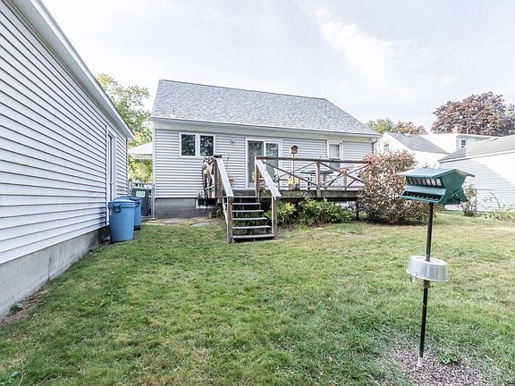5th image of 83 McNutt Ave
