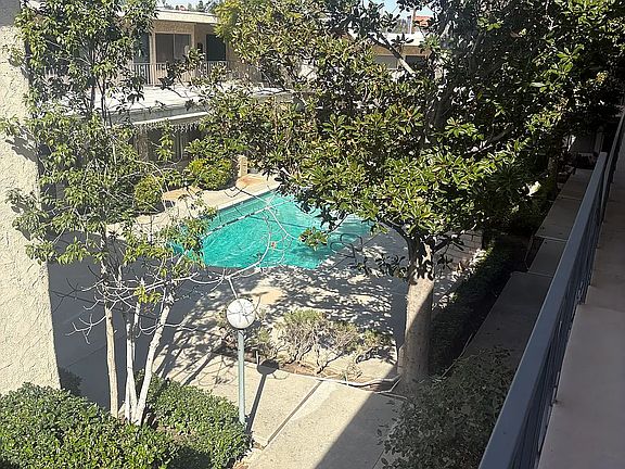 2nd image of 5515 Penfield Ave #833a4b614