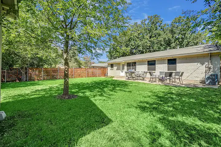 8610 Graywood Dr — Photo 5